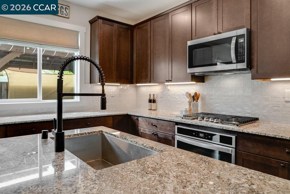 5657 Kelsey Place Rohnert Park, CA 94928 - Photo 13 of 52