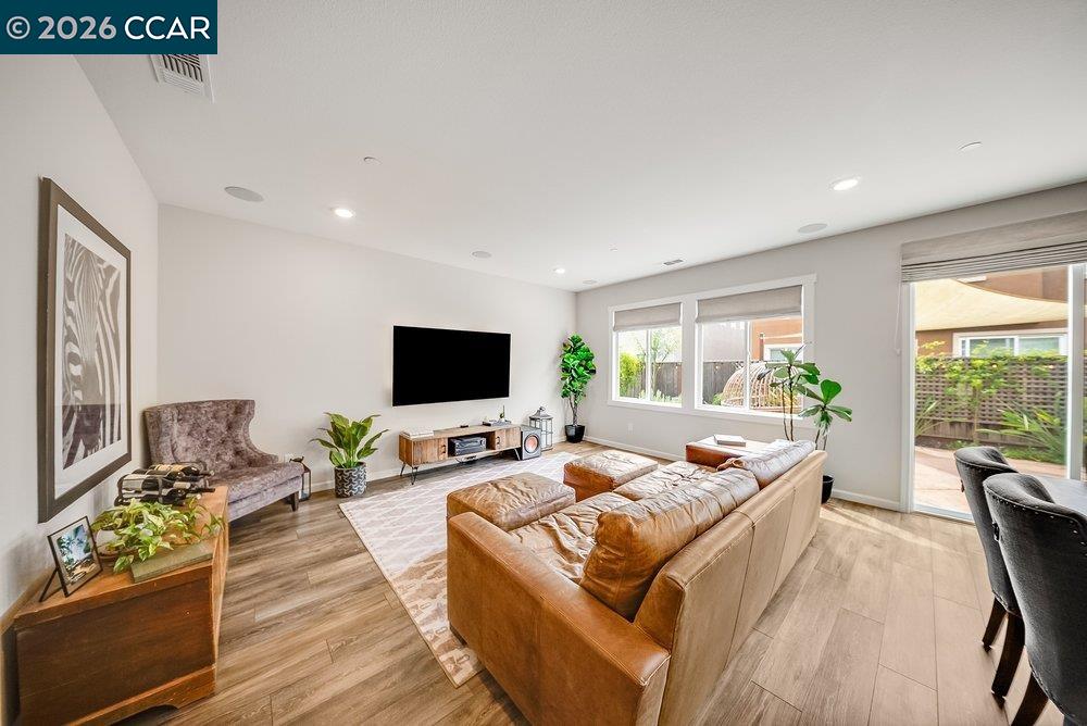 5657 Kelsey Place Rohnert Park, CA 94928 - Photo 7 of 52