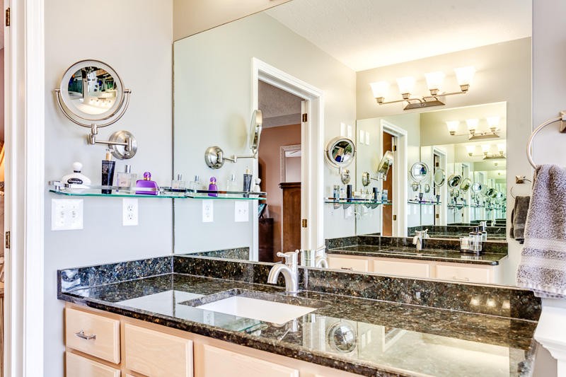 8126 Timberstone Lane Powell, TN 37849 - Photo 17 of 40 Gallery Image 17