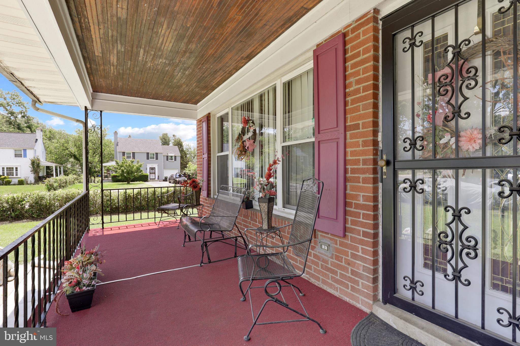 600 Farmhurst Road Pikesville, MD 21208 - Photo 5 of 33
