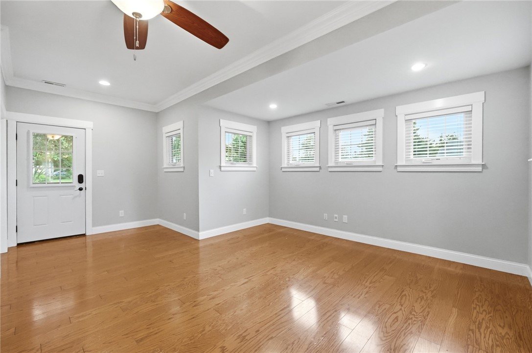 2425 Delta Avenue Kettering, OH 45419 - Photo 7 of 48