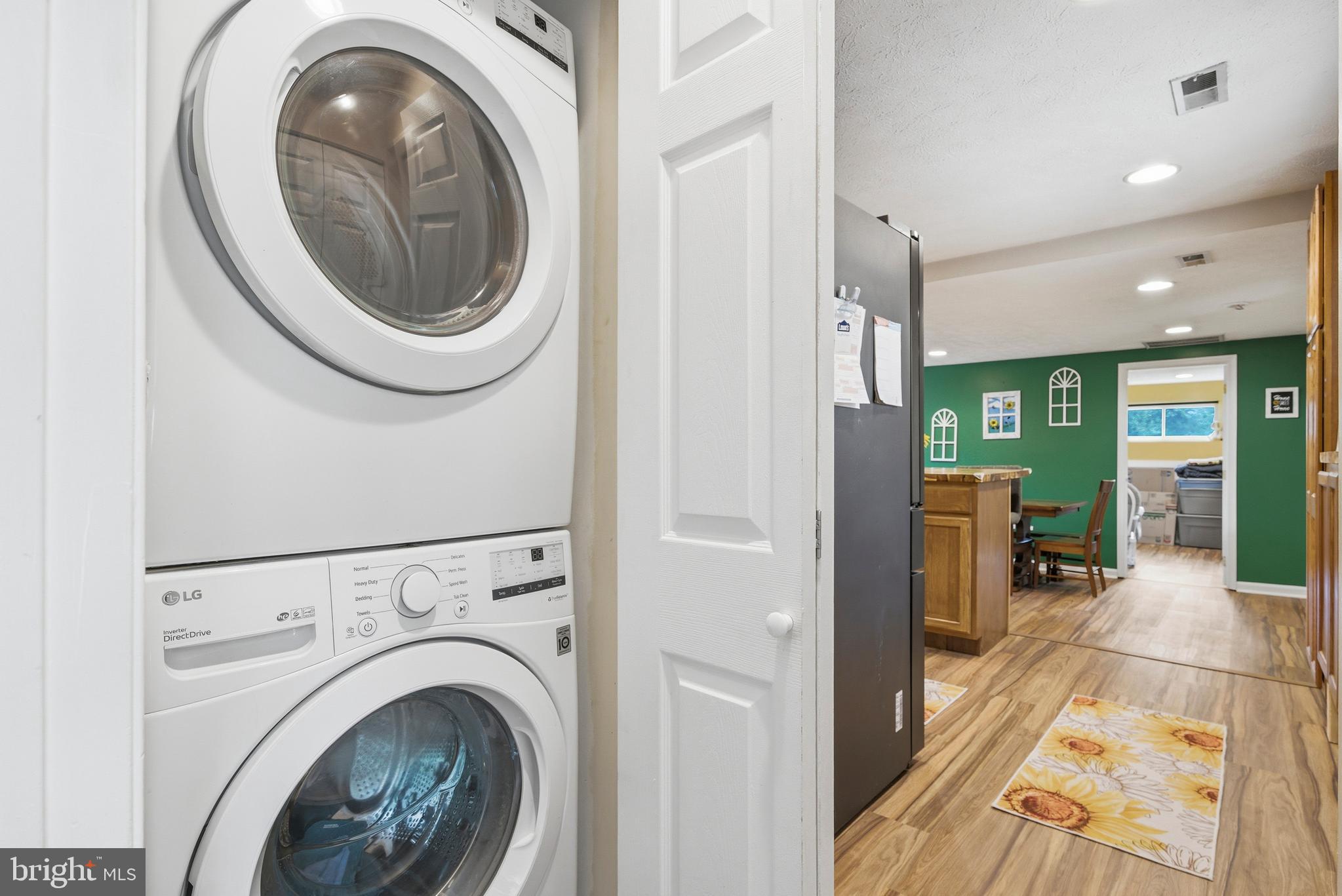 29884 Rooftop Circle Mechanicsville, MD 20659 - Photo 28 of 44 Laundry