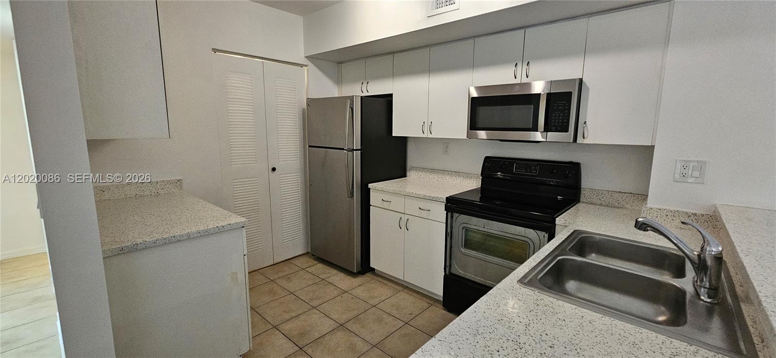 3830 Lyons Road, Unit 3013 Coconut Creek, FL 33073 - Photo 7 of 23