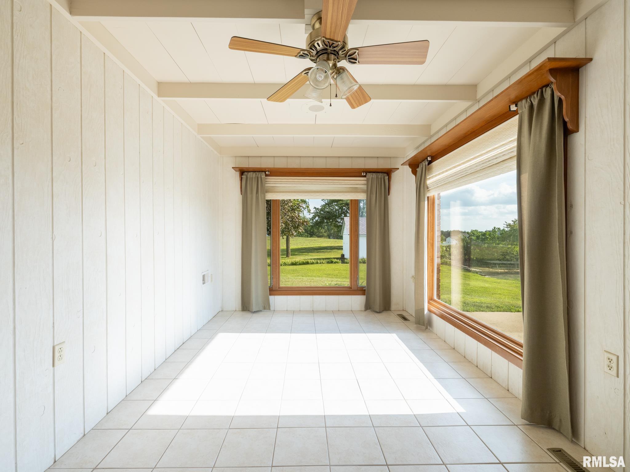 1105 Upper Spring Bay Road East Peoria, IL 61611 - Photo 34 of 100 Gallery Image 34
