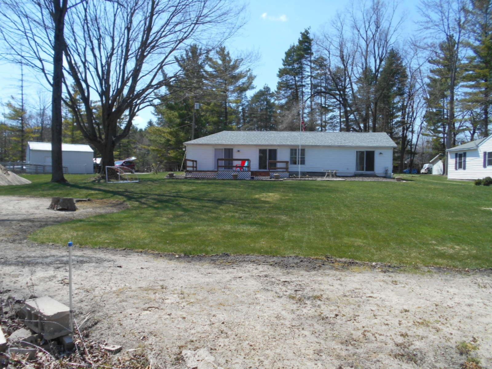 518 Gaskill Road Hastings, MI 49058 - Photo 1 of 1 Outside Backyard Deck 2