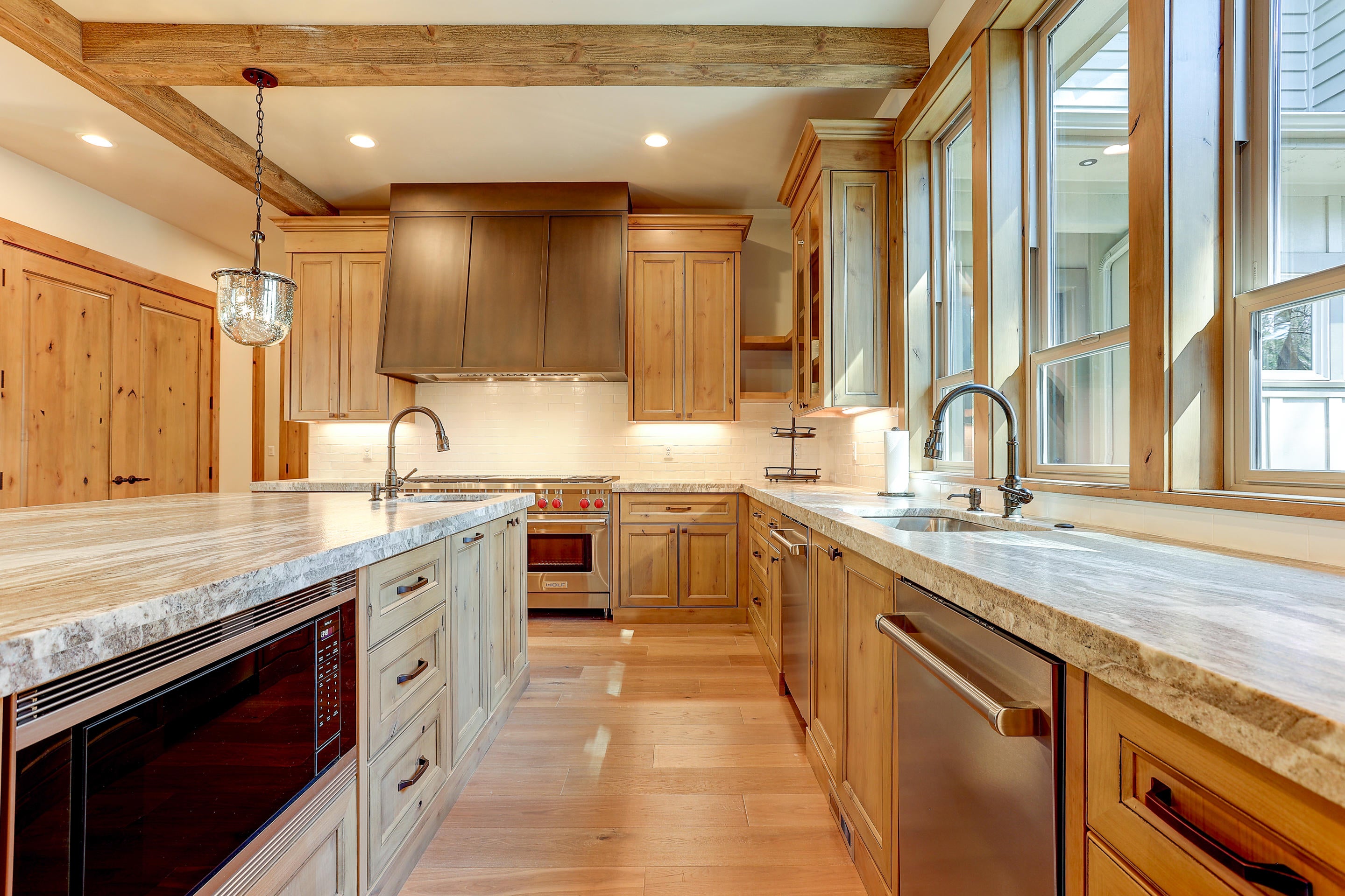 56248 Sable Rock Loop Bend, OR 97707 - Photo 35 of 87 Kitchen