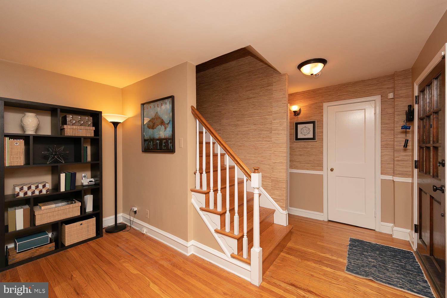 612 Bridle Road Glenside, PA 19038 - Photo 2 of 45 Entry / Living Room