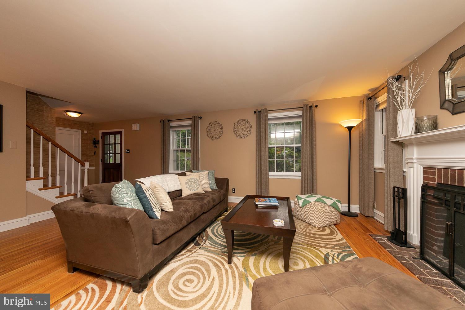 612 Bridle Road Glenside, PA 19038 - Photo 5 of 45 Living Room