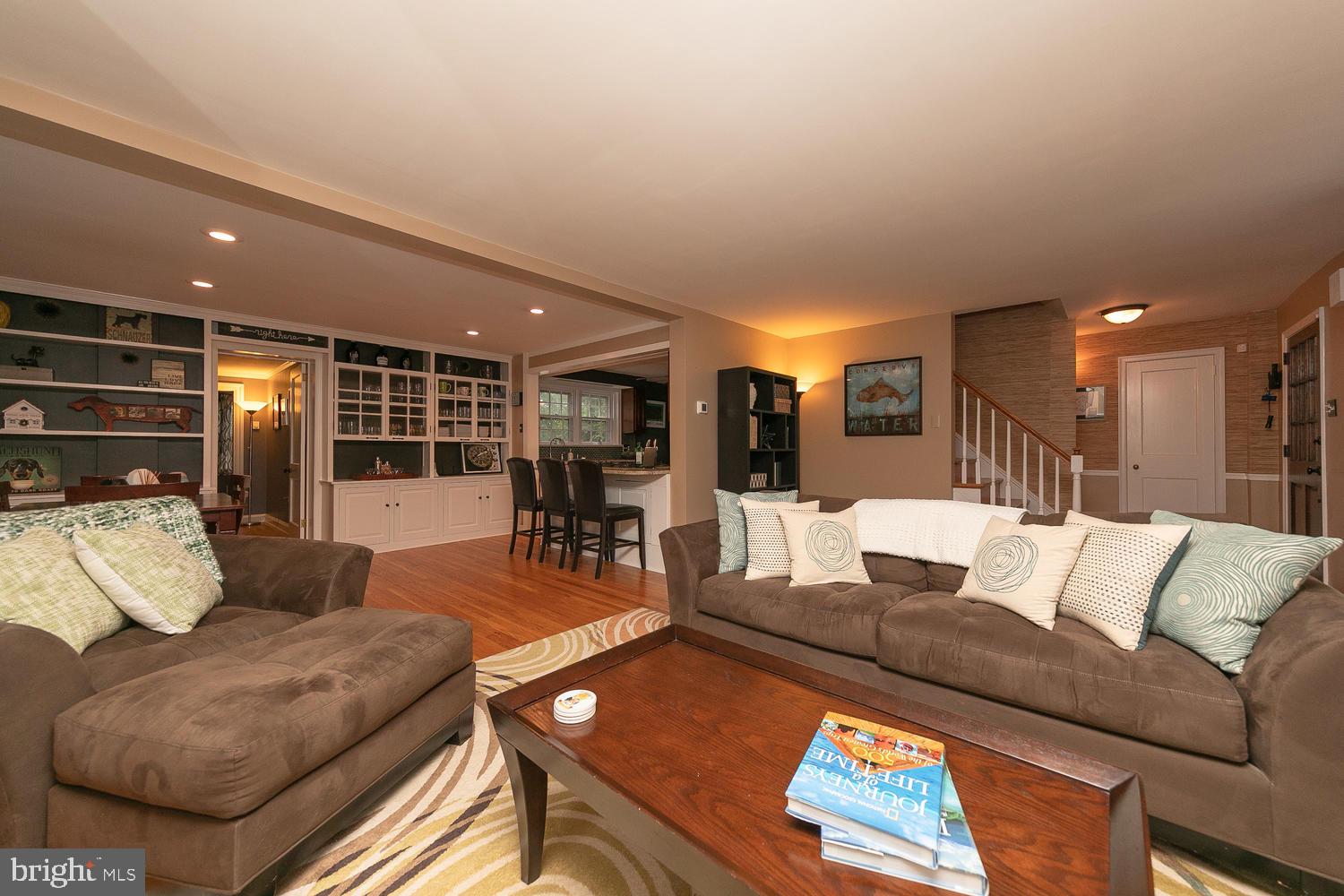 612 Bridle Road Glenside, PA 19038 - Photo 7 of 45 Living Room