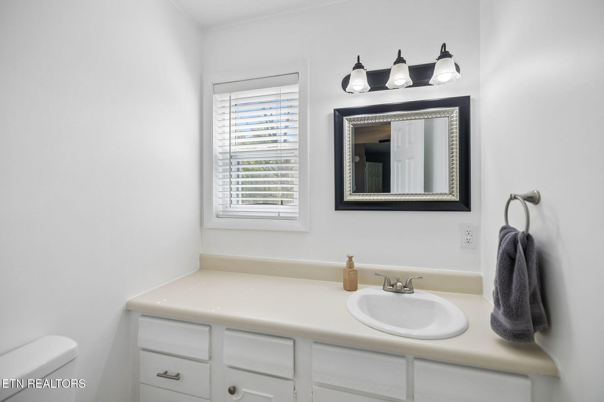 1050 Lawnville Road Kingston, TN 37763 - Photo 24 of 57 20-1050 Lawnville Rd - 020