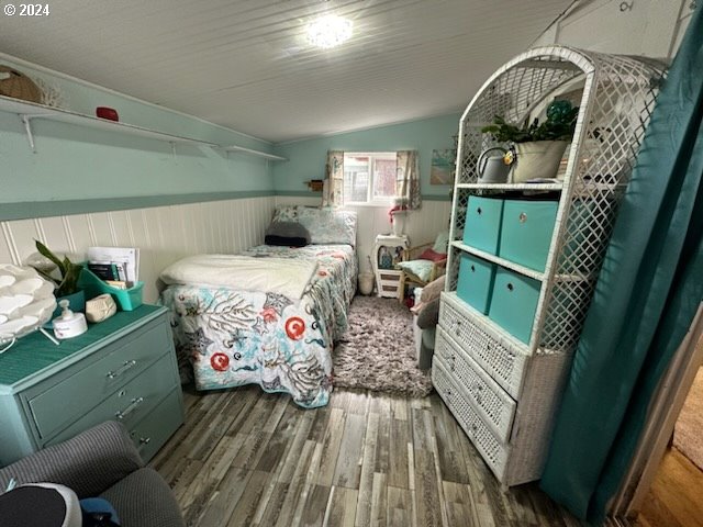 28800 Salmon River Highway Grand Ronde, OR 97347 - Photo 19 of 37 a bedroom with a bed window and a mirror