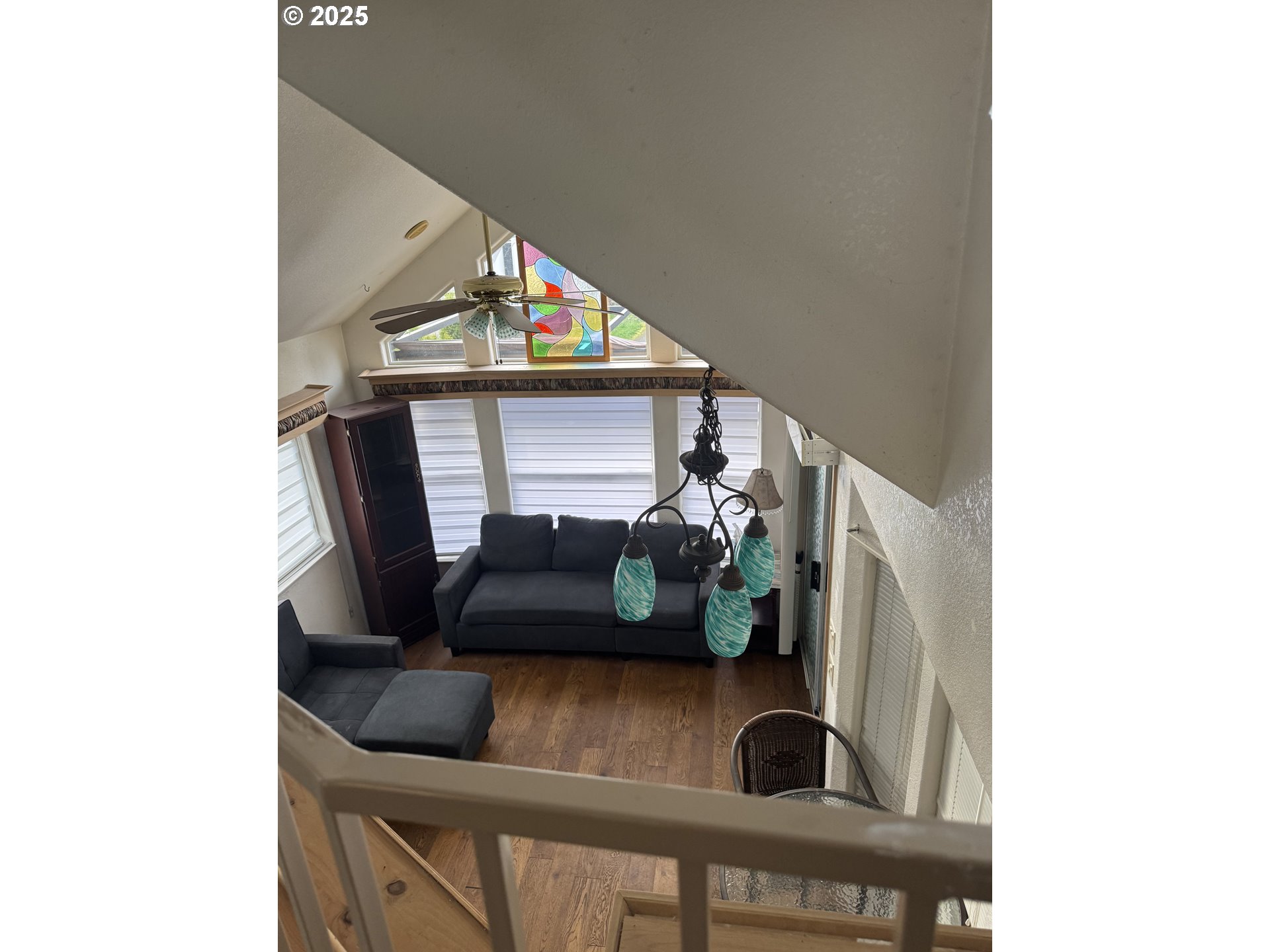 28800 Salmon River Highway Grand Ronde, OR 97347 - Photo 36 of 37 a living room with furniture and a potted plant