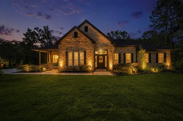 $719,000 | 14663 Diamond Shores, Willis, TX 77378