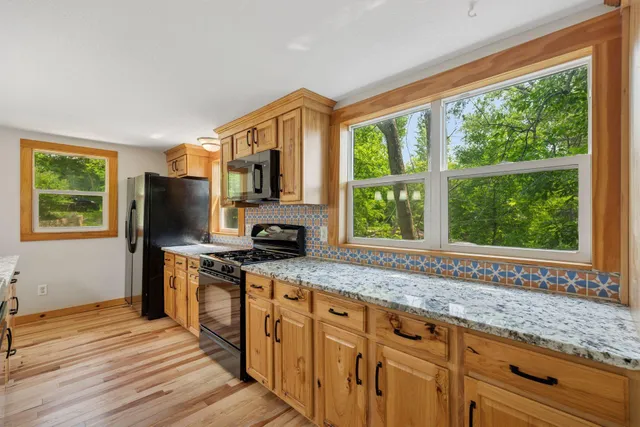 $225,000 | 4963 Crofoot Avenue Northwest, Buffalo, MN 55313