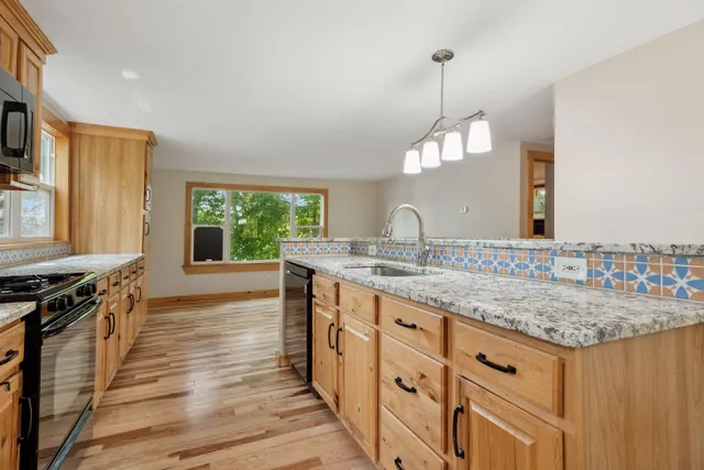 $225,000 | 4963 Crofoot Avenue Northwest, Buffalo, MN 55313