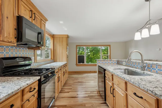 $225,000 | 4963 Crofoot Avenue Northwest, Buffalo, MN 55313