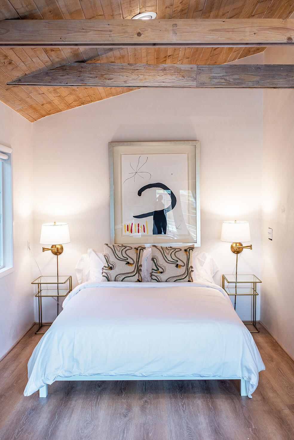 126 Loureyro Road Montecito, CA 93108 - Photo 43 of 46 a bedroom with a bed and a mirror