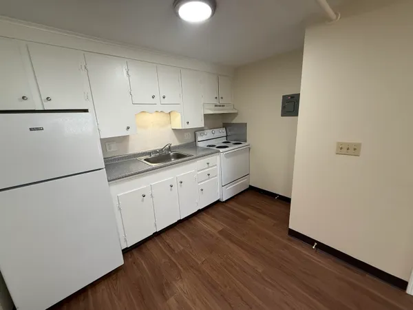 $1,799 | 93 West Street, Unit 14, Milford, NH 03055