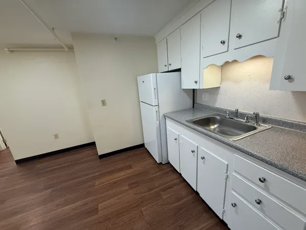 $1,799 | 93 West Street, Unit 14, Milford, NH 03055