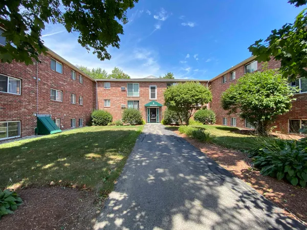 $1,799 | 93 West Street, Unit 14, Milford, NH 03055