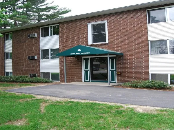 $1,799 | 93 West Street, Unit 14, Milford, NH 03055