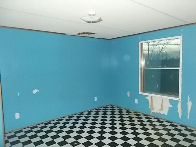 2010 Lipscomb Road Moneta, VA 24121 - Photo 17 of 19 DSCN2358
