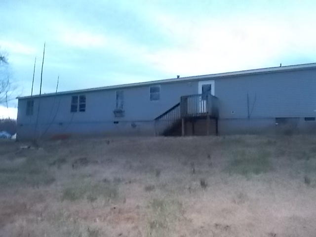2010 Lipscomb Road Moneta, VA 24121 - Photo 6 of 19 DSCN2347