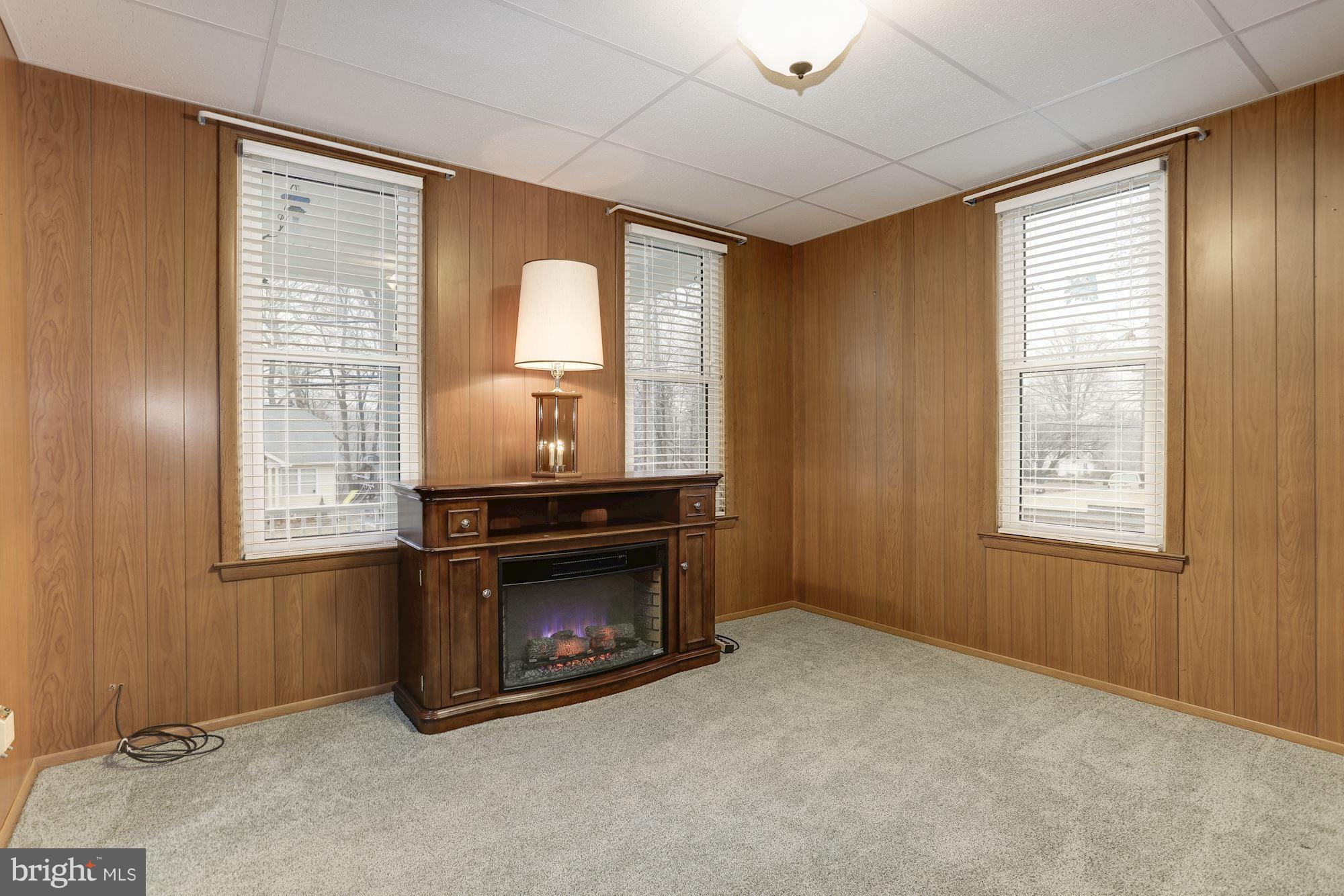 2903 Cedarhurst Road Finksburg, MD 21048 - Photo 5 of 30 Living Room