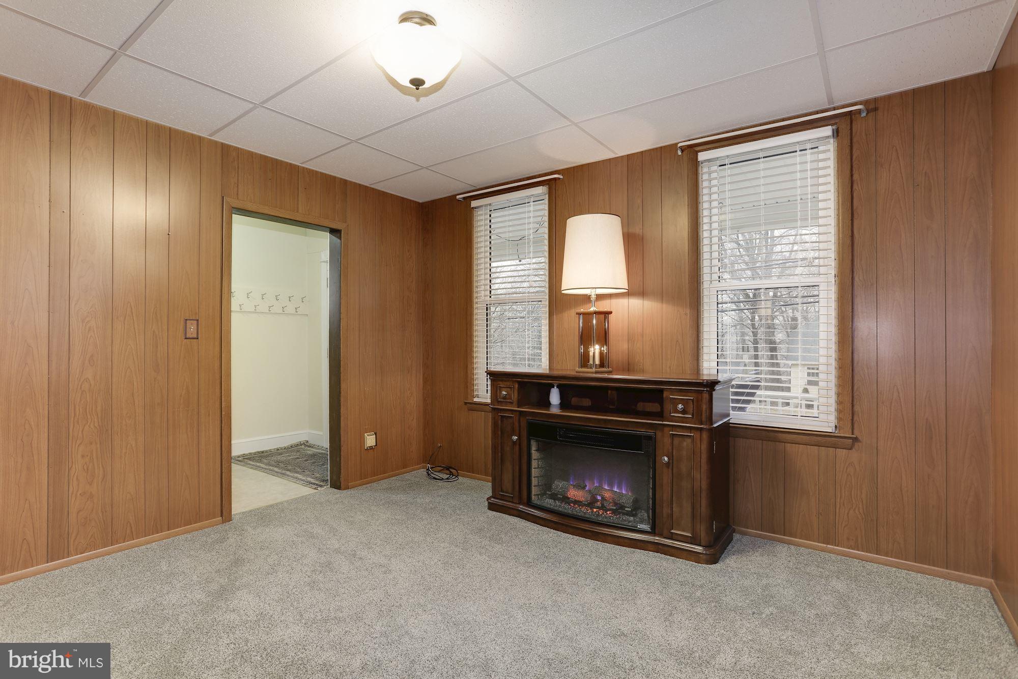 2903 Cedarhurst Road Finksburg, MD 21048 - Photo 6 of 30 Living Room