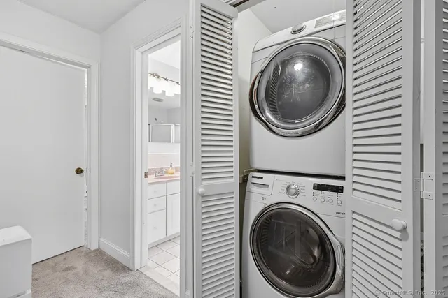 $280,000 | 1 Coach Drive, Unit 1, Southington, CT 06489