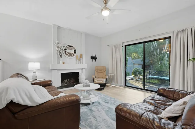 $280,000 | 1 Coach Drive, Unit 1, Southington, CT 06489