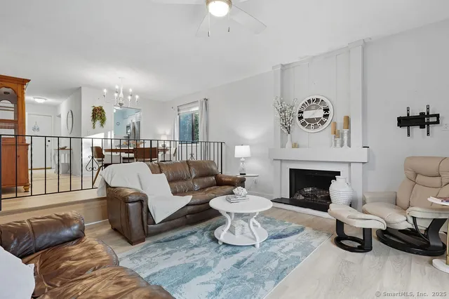 $280,000 | 1 Coach Drive, Unit 1, Southington, CT 06489