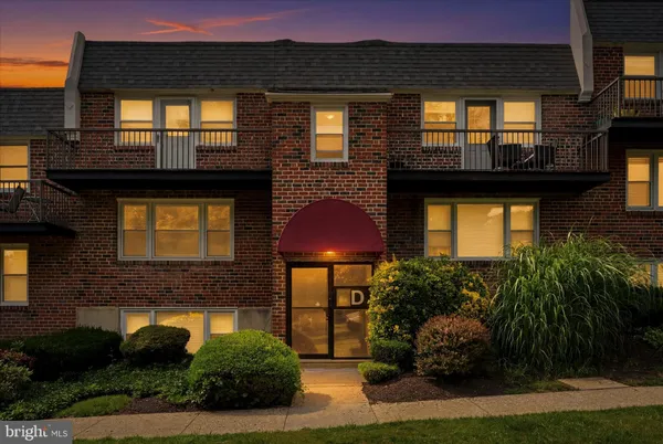 $178,000 | 6901 Valley Avenue, Unit D2, Philadelphia, PA 19128