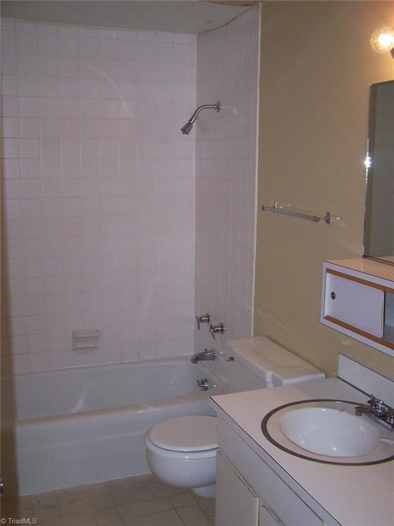 1769 South Hawthorne Road Winston-Salem, NC 27103 - Photo 4 of 4 Gallery Image 4