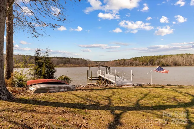 a view of a basketball court