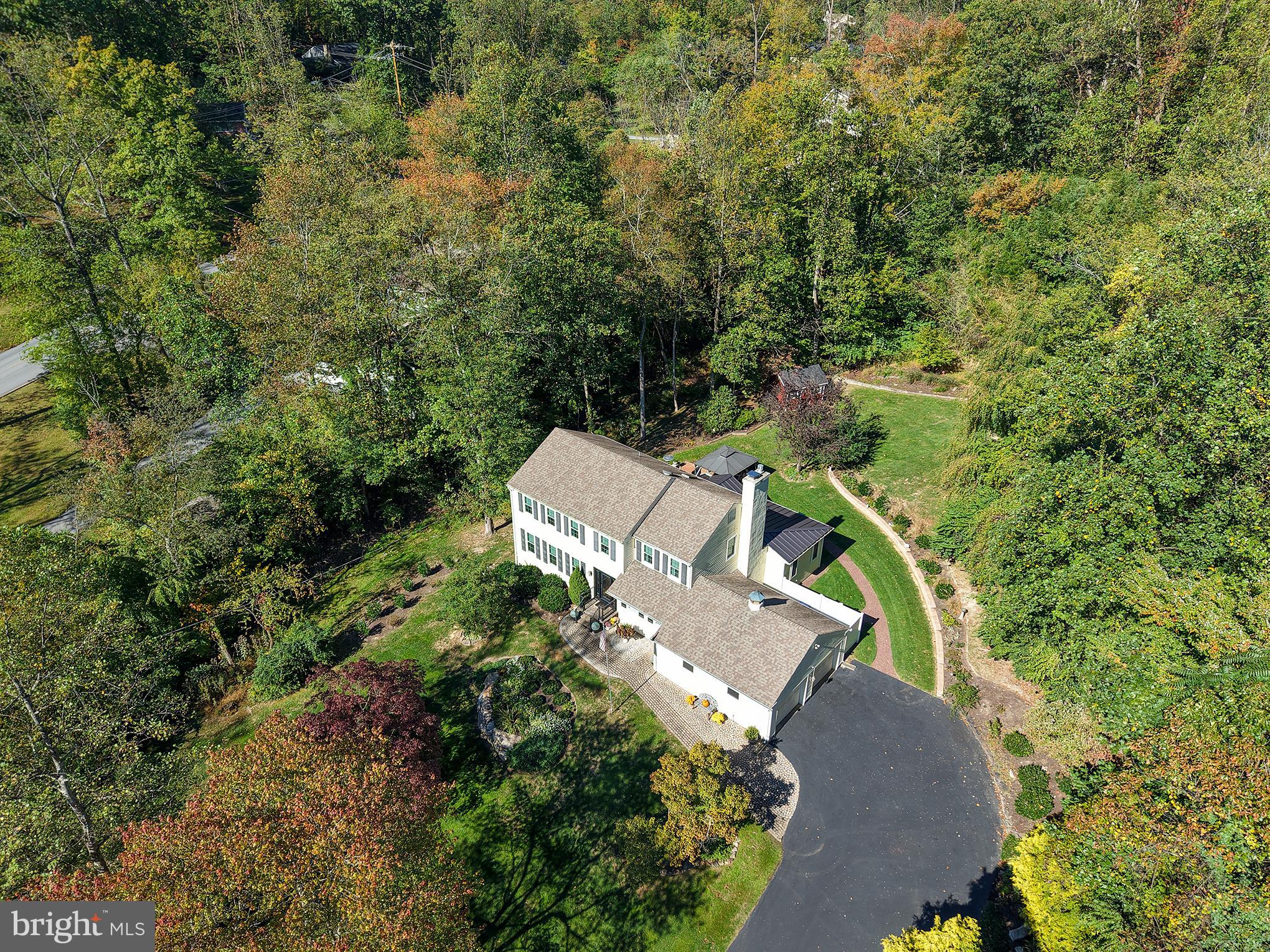 609 Thomas Road Downingtown, PA 19335 - Photo 5 of 47 Photo Spring, 2025