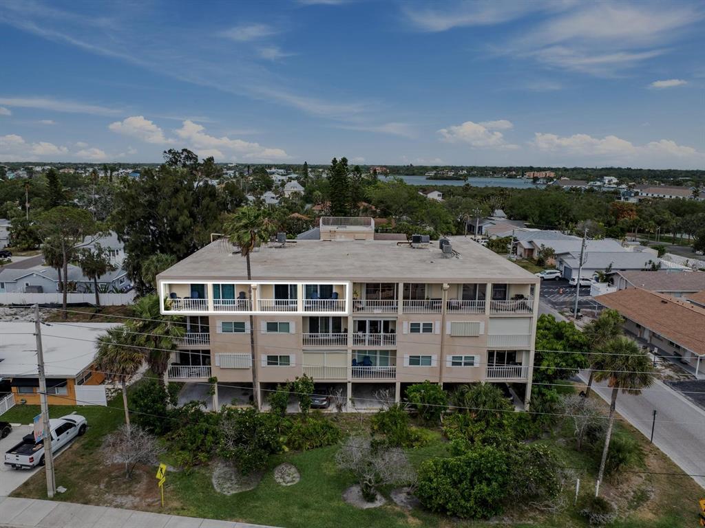 1005 Gulf Boulevard, Unit 10 Indian Rocks Beach, FL 33785 - Photo 23 of 70