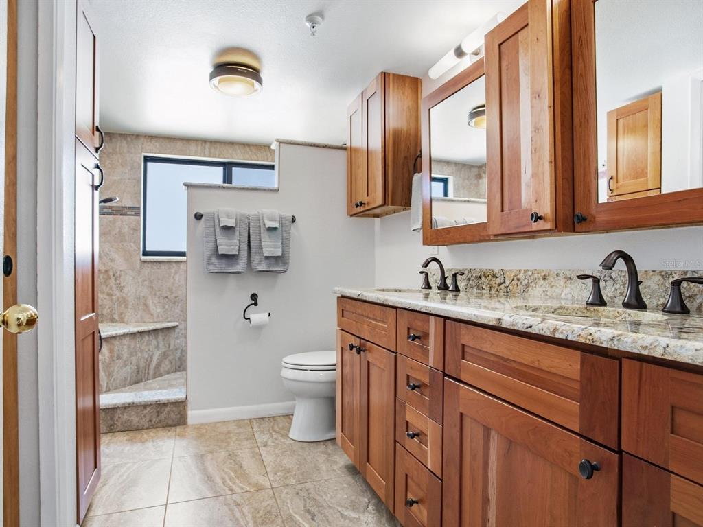 1005 Gulf Boulevard, Unit 10 Indian Rocks Beach, FL 33785 - Photo 37 of 70