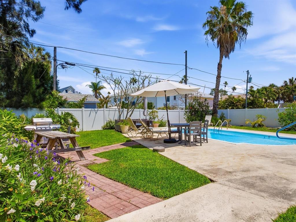1005 Gulf Boulevard, Unit 10 Indian Rocks Beach, FL 33785 - Photo 48 of 70