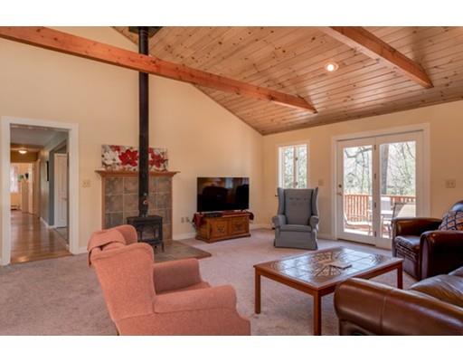 11 Larch Road Georgetown, MA 01833 - Photo 9 of 30 Gallery Image 9