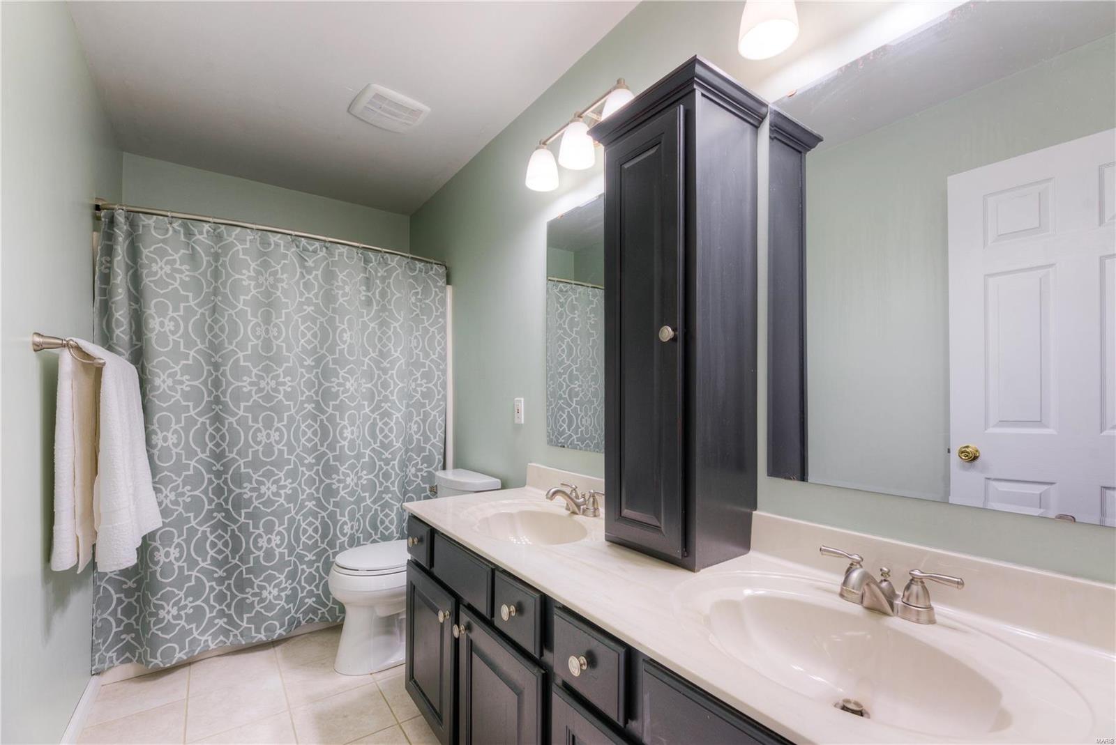 817 Castle Ridge Court Ballwin, MO 63021 - Photo 21 of 34 Gallery Image 21