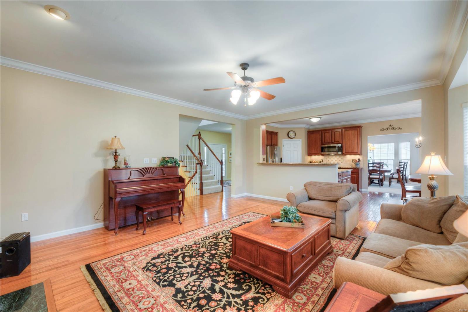 817 Castle Ridge Court Ballwin, MO 63021 - Photo 5 of 34 Gallery Image 5