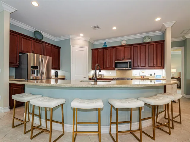 $675,000 | 5550 51st Avenue, Vero Beach, FL 32967