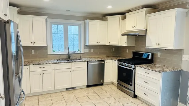 $3,200 | 12 Prairie Avenue, Unit 12, Attleboro, MA 02703