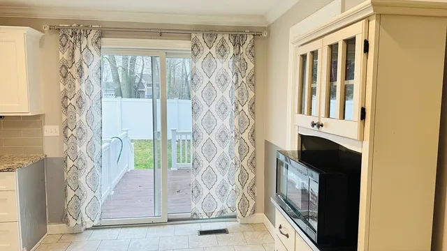 $3,200 | 12 Prairie Avenue, Unit 12, Attleboro, MA 02703