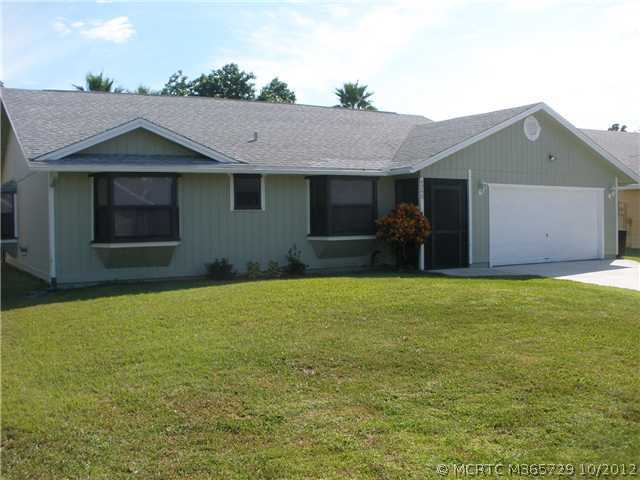 4250 Southeast Boxleaf Place Stuart, FL 34997 - Photo 1 of 13 Exterior Front.