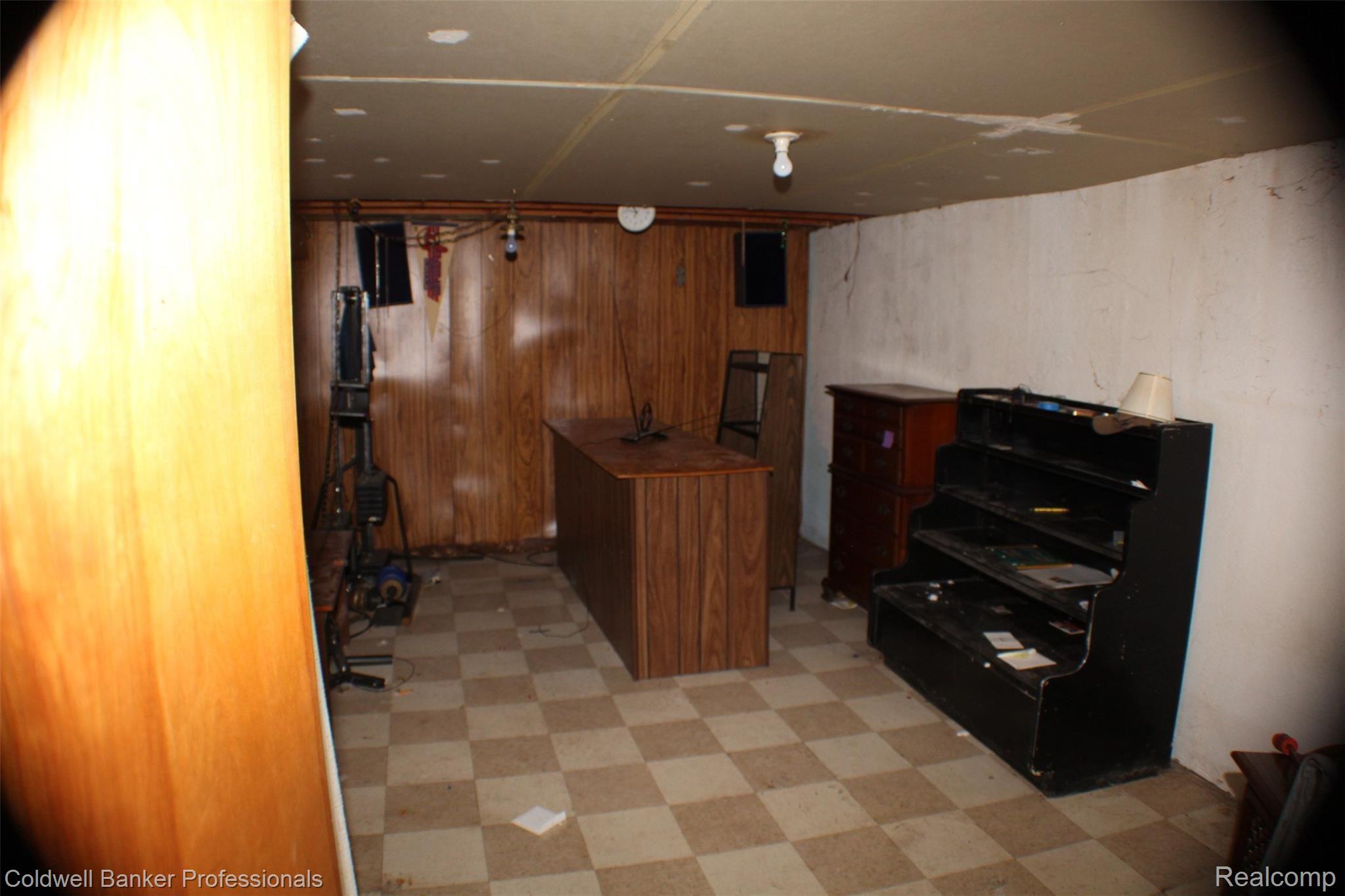 370 Sanders Road Oxford, MI 48371 - Photo 18 of 19 IMG_4680.JPG