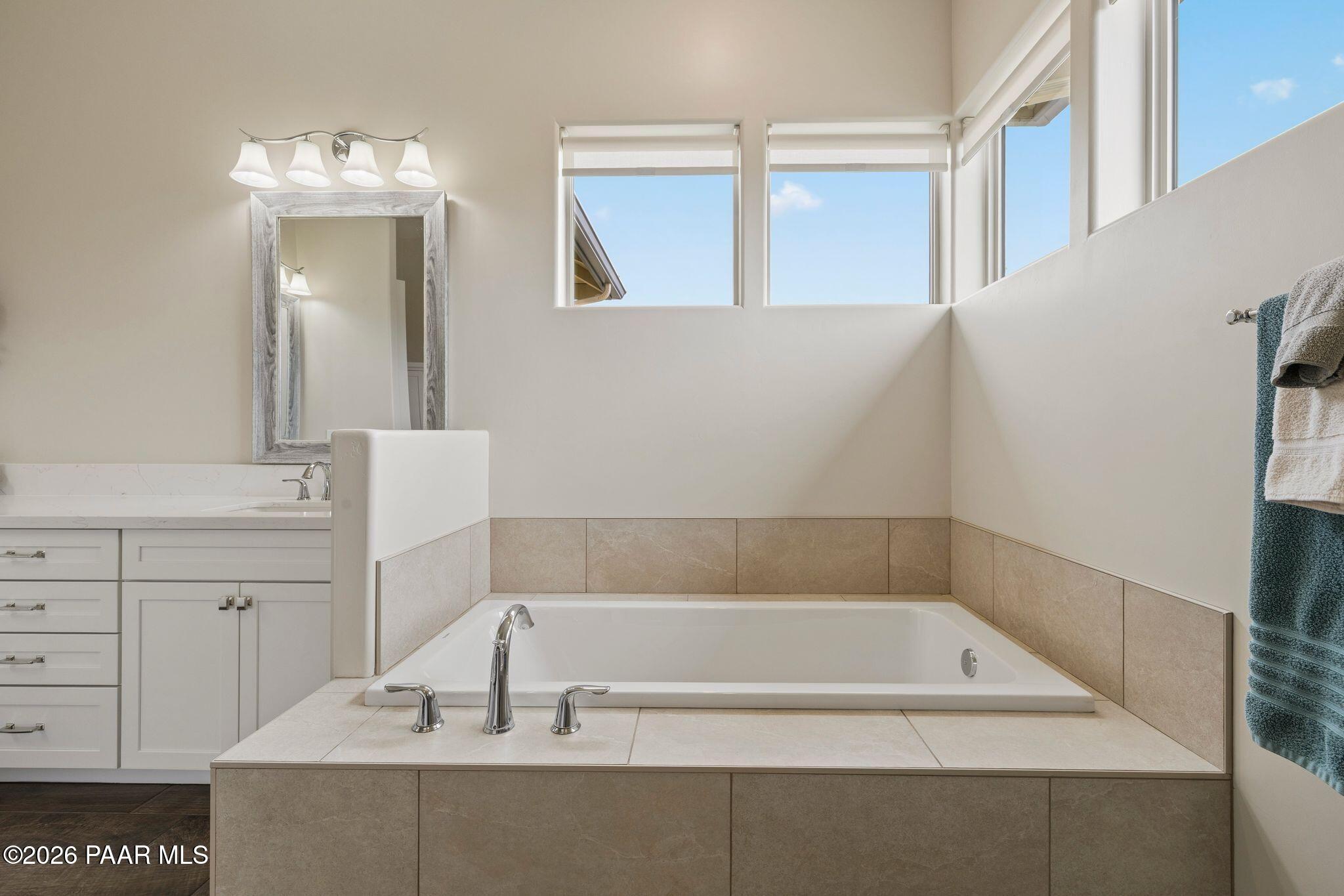 5237 Dells Point Road Prescott, AZ 86301 - Photo 40 of 81 176-Primary__Bathroom