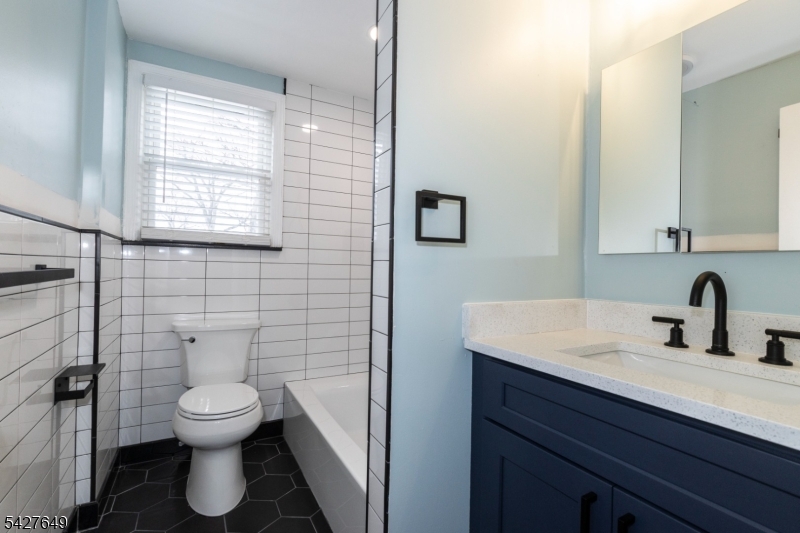 23 Gates Avenue Summit, NJ 07901 - Photo 6 of 9