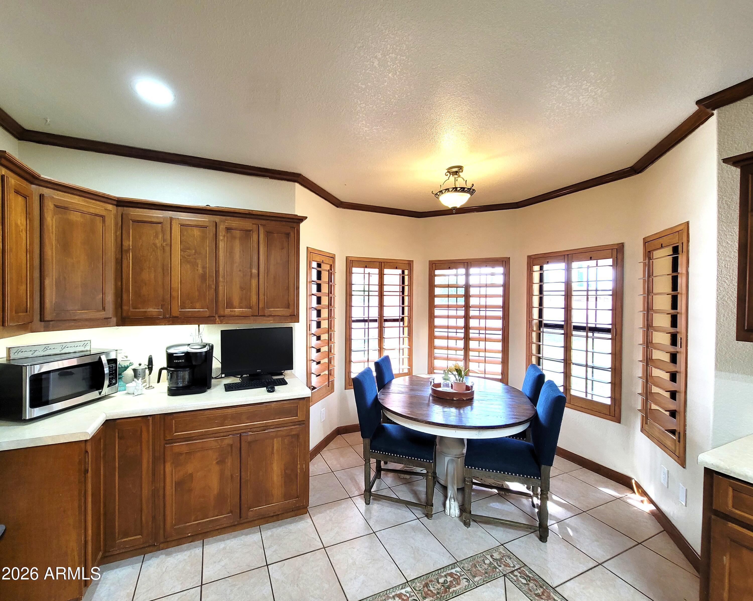3010 11th Street Douglas, AZ 85607 - Photo 20 of 48 09 breakfast nook01